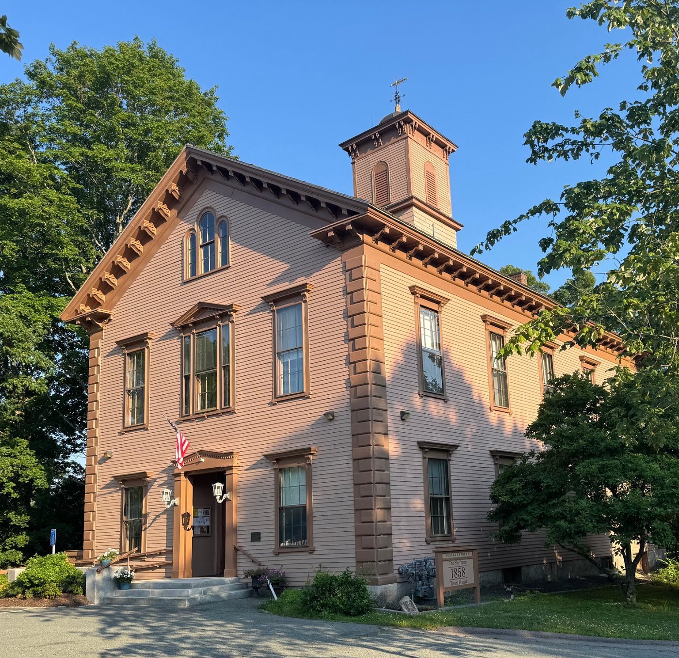 The 1858 Town House in Sherborn on a summer day